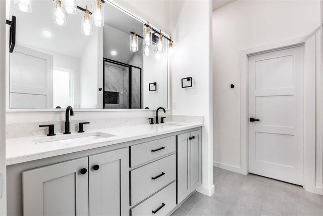 3113 E Noble Drive, Edmond, OK 73034