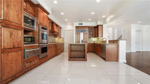 20253 Via Galileo, Porter Ranch, CA 91326