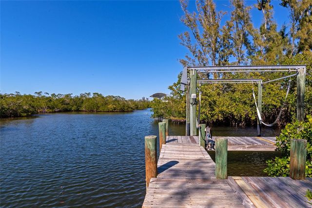 950 OXFORD DRIVE, Englewood, FL 34223