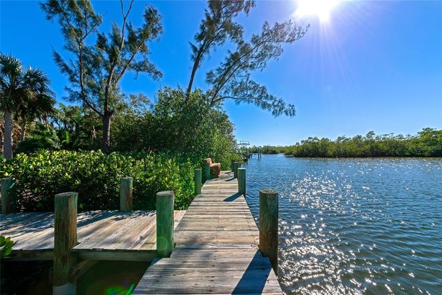 950 OXFORD DRIVE, Englewood, FL 34223