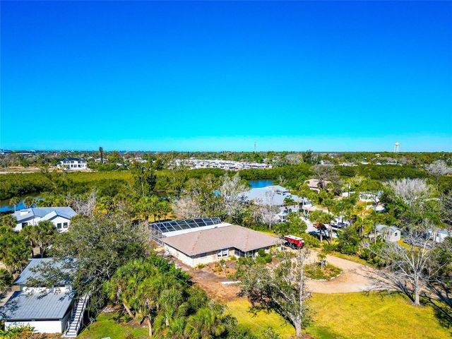 950 OXFORD DRIVE, Englewood, FL 34223