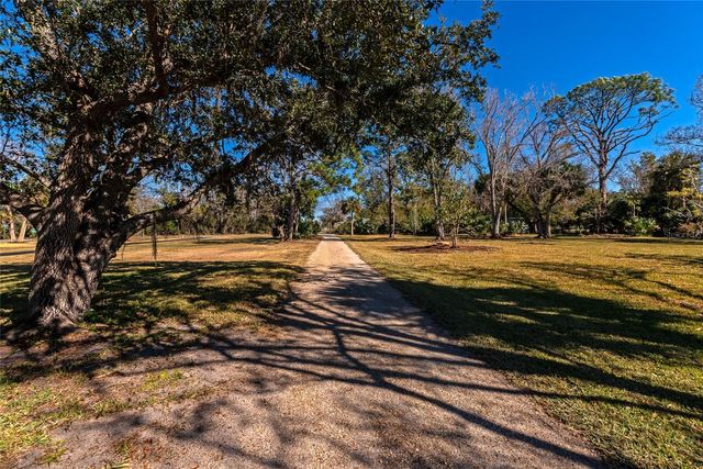 950 OXFORD DRIVE, Englewood, FL 34223