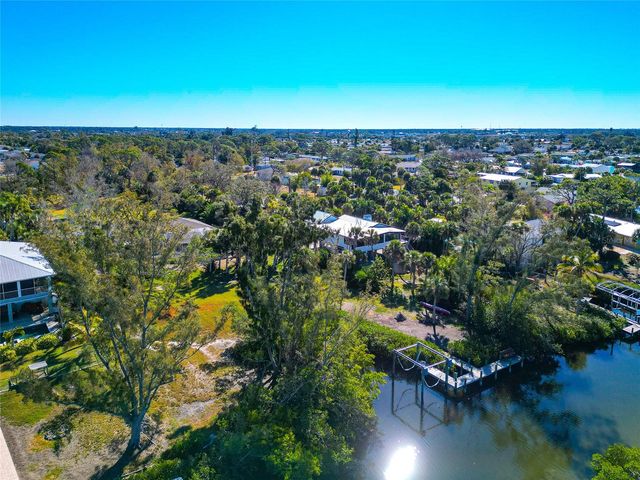 950 OXFORD DRIVE, Englewood, FL 34223