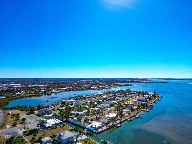 950 OXFORD DRIVE, Englewood, FL 34223