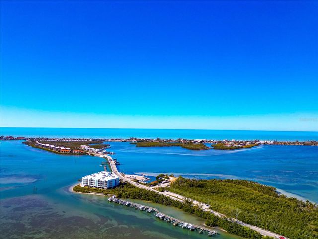 950 OXFORD DRIVE, Englewood, FL 34223