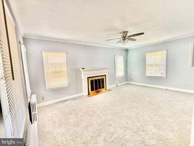 6506 GATEWAY BLVD, District Heights, MD 20747