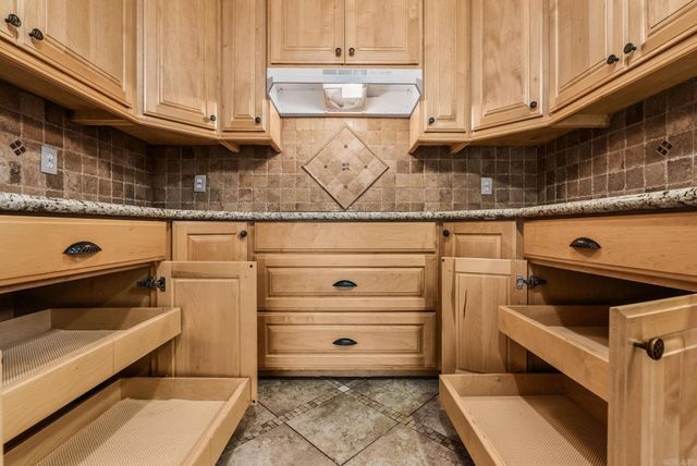 1212 N JEFF DAVIS Street, Jacksonville, AR 72116