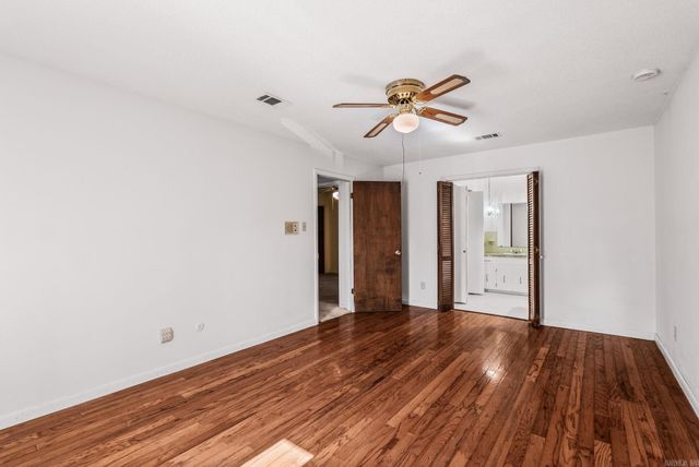 1212 N JEFF DAVIS Street, Jacksonville, AR 72116