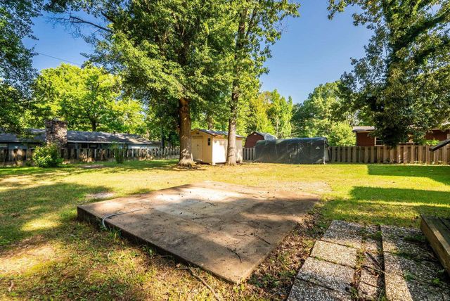 1212 N JEFF DAVIS Street, Jacksonville, AR 72116