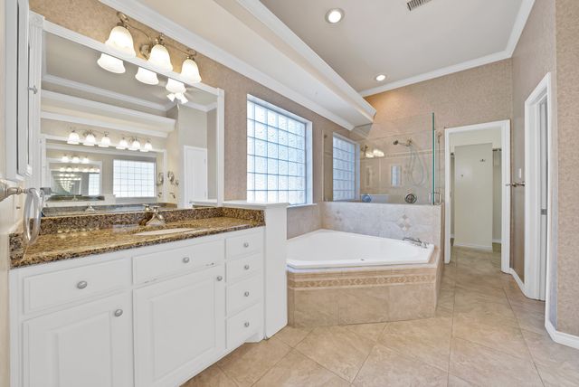 1001 Tennison Drive, Euless, TX 76039