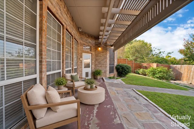 1001 Tennison Drive, Euless, TX 76039