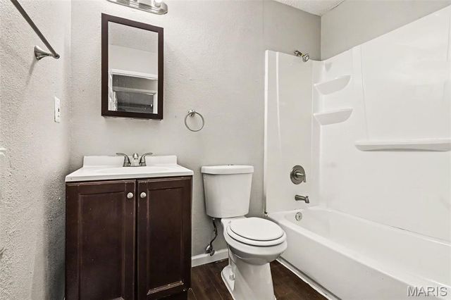 2322 Battlefield Drive, Florissant, MO 63031