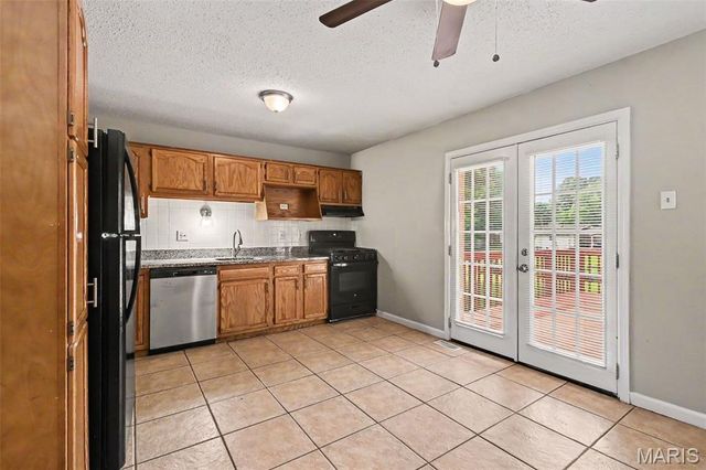 2322 Battlefield Drive, Florissant, MO 63031