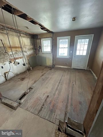 2565 CECIL AVE, Baltimore, MD 21218