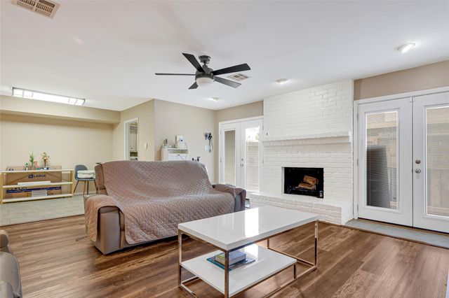 14724 Perthshire Road C, Houston, TX 77079