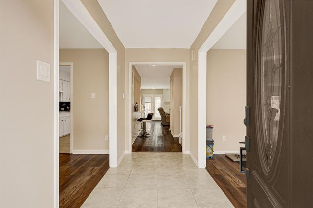 14724 Perthshire Road C, Houston, TX 77079