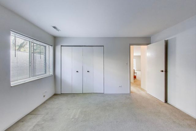 221 N KENILWORTH Avenue 105, Oak Park, IL 60302