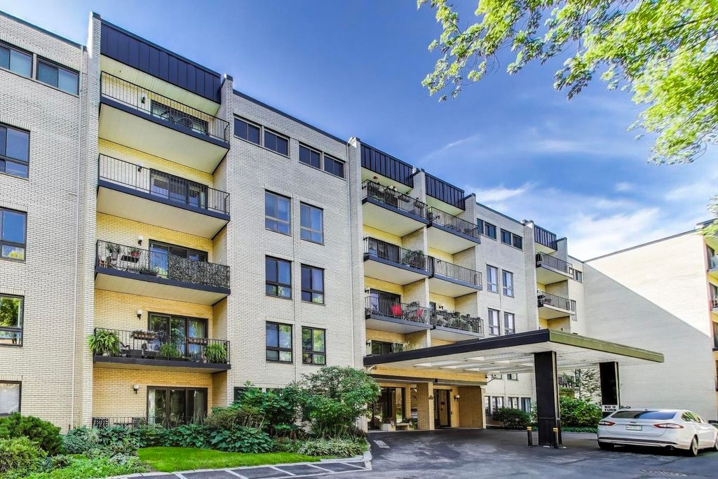 221 N KENILWORTH Avenue 105, Oak Park, IL 60302