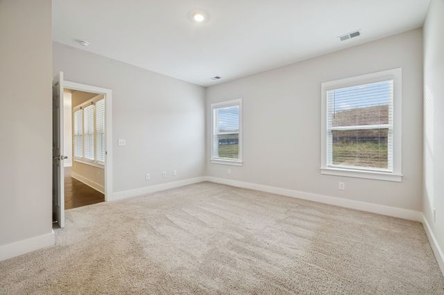 428 Triple Crown Cir, Gallatin, TN 37066