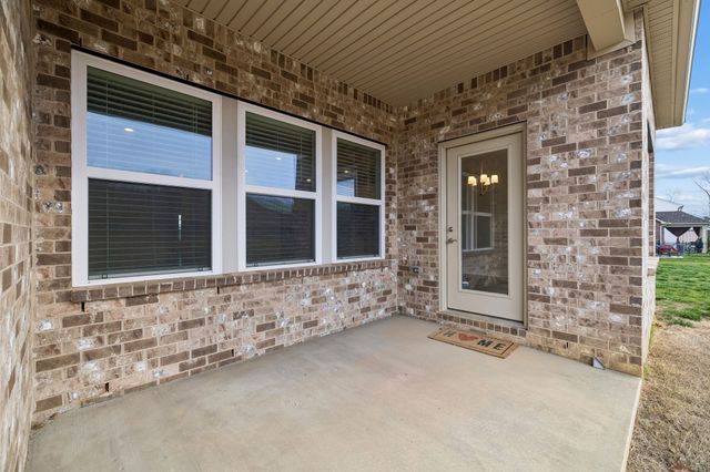 428 Triple Crown Cir, Gallatin, TN 37066