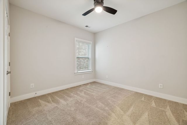 428 Triple Crown Cir, Gallatin, TN 37066