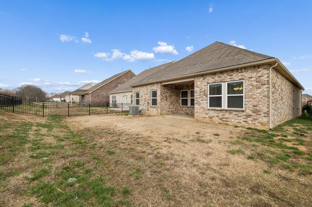 428 Triple Crown Cir, Gallatin, TN 37066