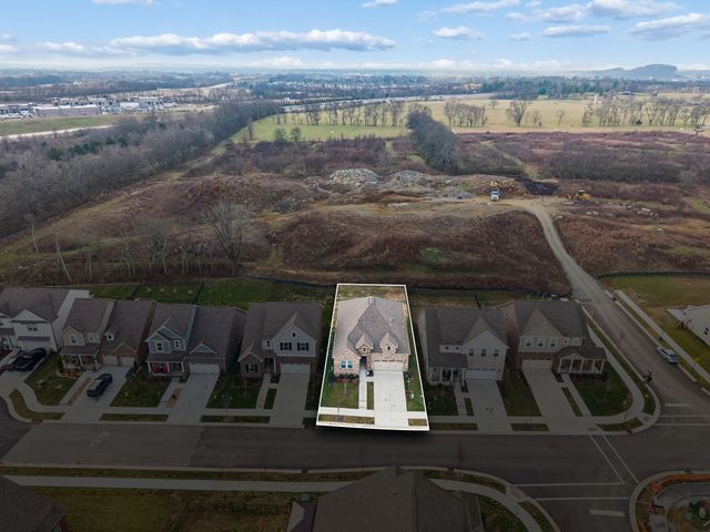 428 Triple Crown Cir, Gallatin, TN 37066