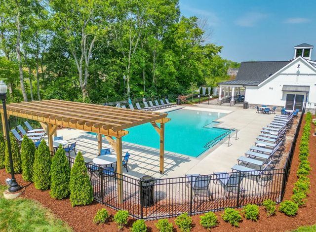 428 Triple Crown Cir, Gallatin, TN 37066