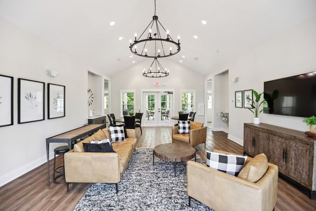 428 Triple Crown Cir, Gallatin, TN 37066