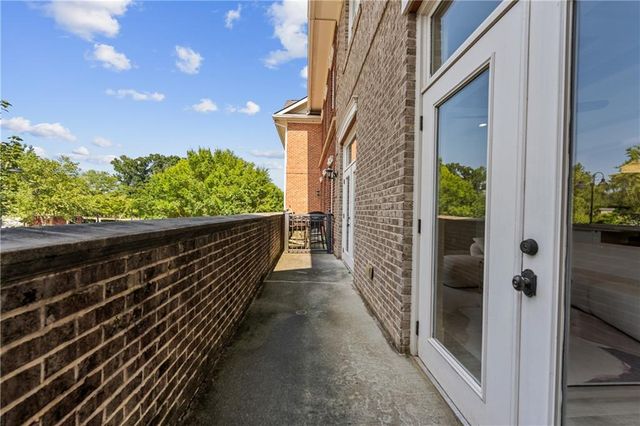 22 Buford Village Walk, Buford, GA 30518