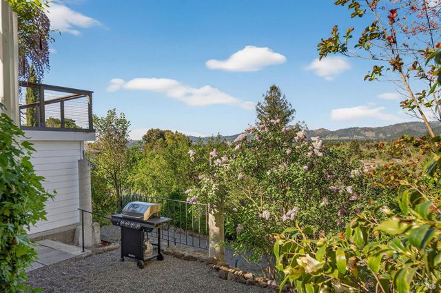 4460 Bennett Valley Rd, Santa Rosa, CA 95404