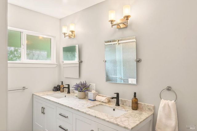 4460 Bennett Valley Rd, Santa Rosa, CA 95404