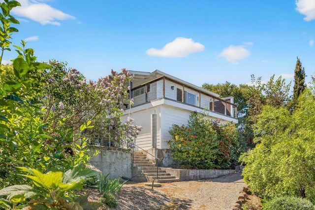 4460 Bennett Valley Rd, Santa Rosa, CA 95404