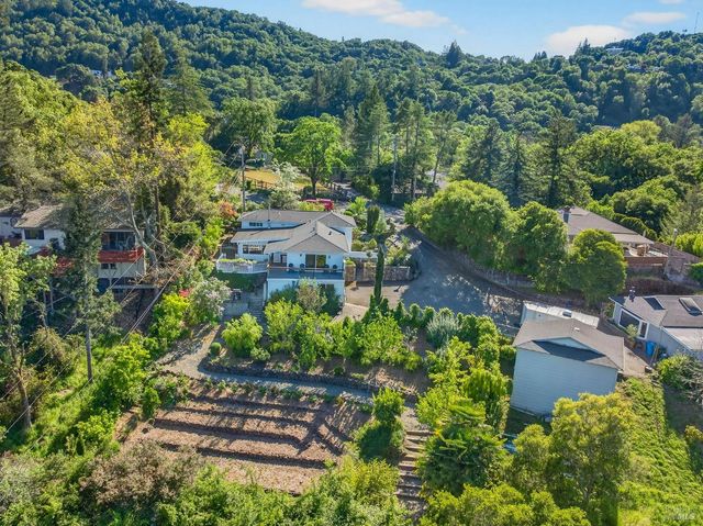 4460 Bennett Valley Rd, Santa Rosa, CA 95404