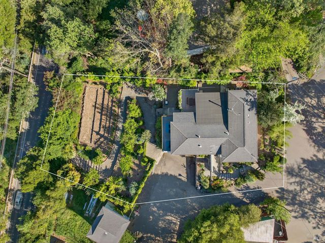 4460 Bennett Valley Rd, Santa Rosa, CA 95404