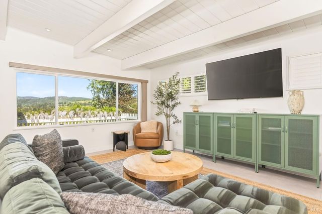 4460 Bennett Valley Rd, Santa Rosa, CA 95404