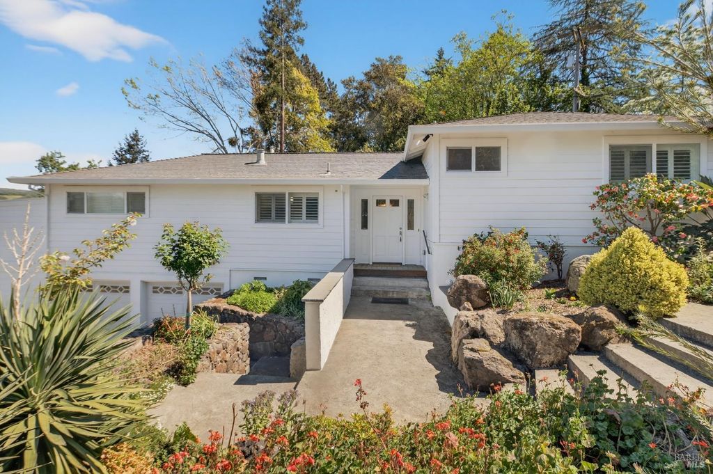 4460 Bennett Valley Rd, Santa Rosa, CA 95404