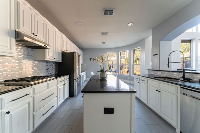 715 Skyler Street, Argyle, TX 76226