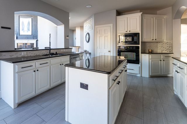 715 Skyler Street, Argyle, TX 76226