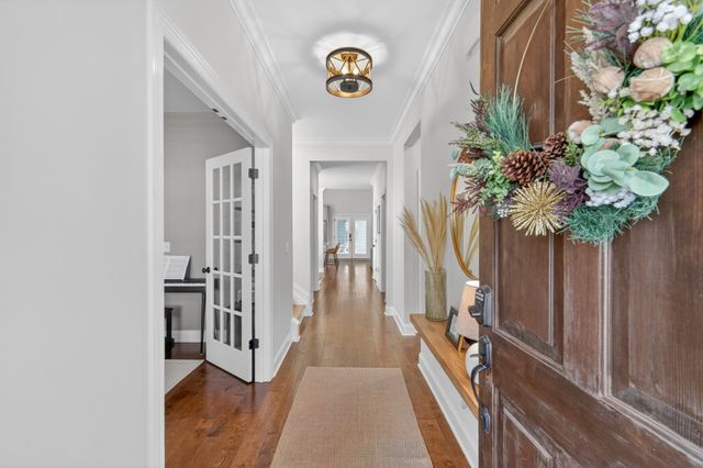 3213 Vinemont Dr, Thompsons Station, TN 37179