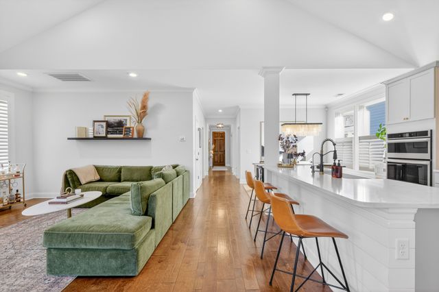 3213 Vinemont Dr, Thompsons Station, TN 37179