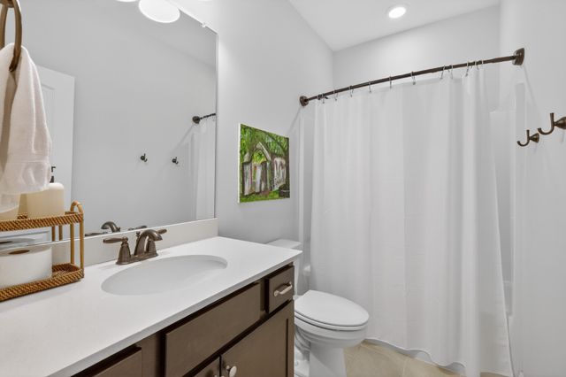 3213 Vinemont Dr, Thompsons Station, TN 37179