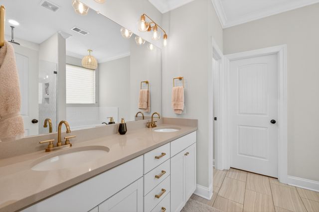 3213 Vinemont Dr, Thompsons Station, TN 37179