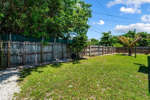 22300 SW 117th Avenue 4, Miami, FL 33170