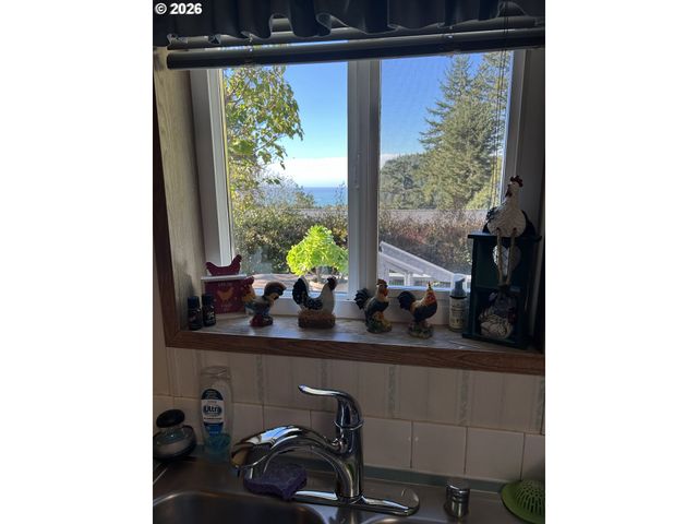 96465 COVERDELL Rd 20, Brookings, OR 97415