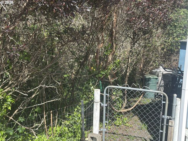 96465 COVERDELL Rd 20, Brookings, OR 97415