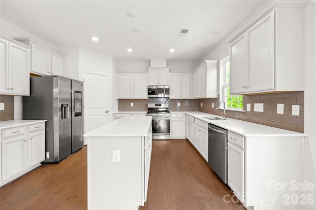 1072 Willow Bend Drive, Fort Mill, SC 29708