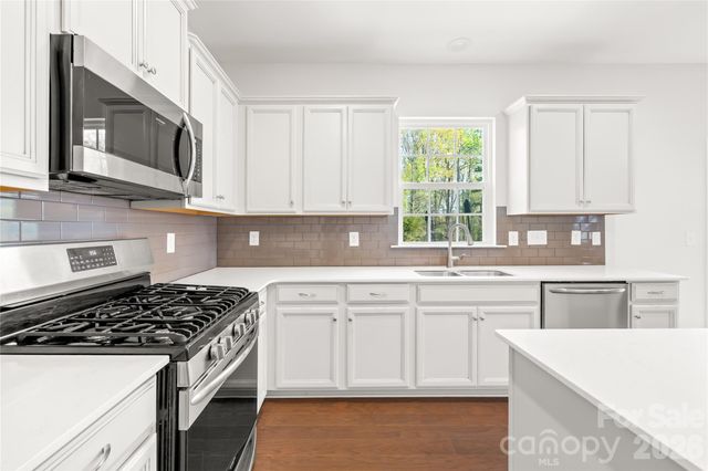 1072 Willow Bend Drive, Fort Mill, SC 29708