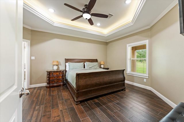 9025 Water Buck Lane, Conroe, TX 77303