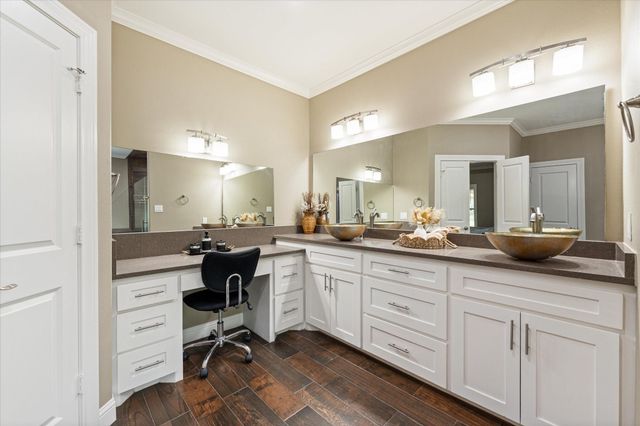 9025 Water Buck Lane, Conroe, TX 77303